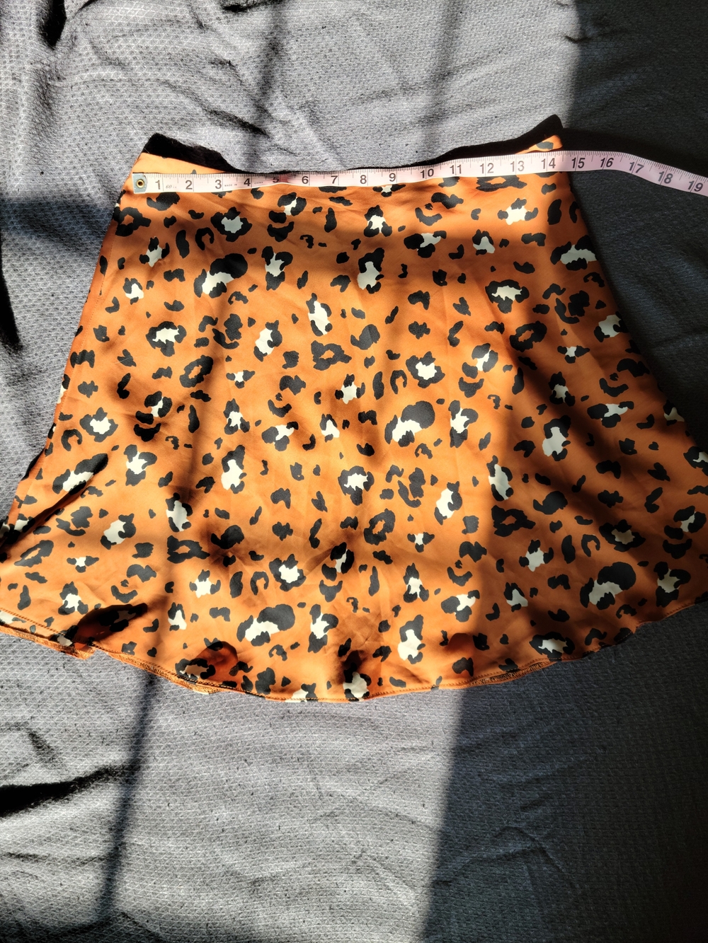 Urban Outfitters Leopard Print Flowy Mini Skirt - Picture 4 of 8